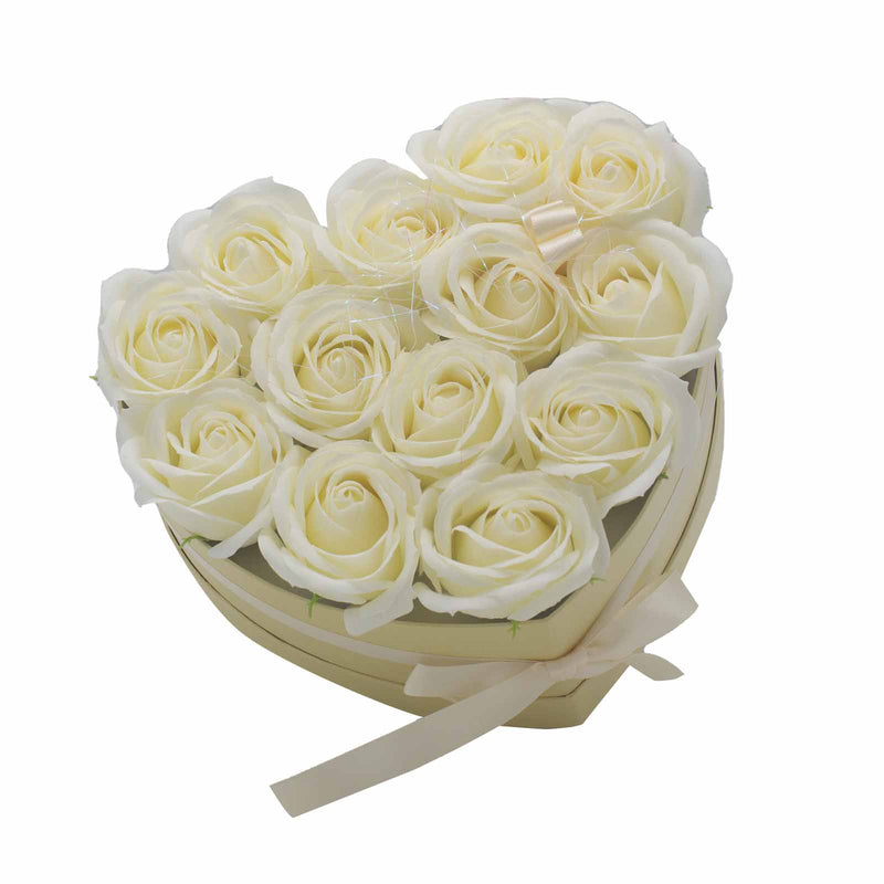 Zeep Bloemen Cadeau Set - 13 Creme Rozen - Hartvorm