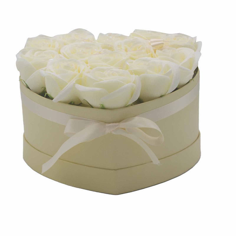 Zeep Bloemen Cadeau Set - 13 Creme Rozen - Hartvorm